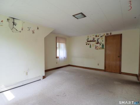 52 Phoenix Avenue Naugatuck CT 06770