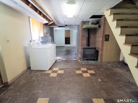52 Phoenix Avenue Naugatuck CT 06770