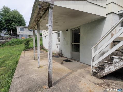 52 Phoenix Avenue Naugatuck CT 06770