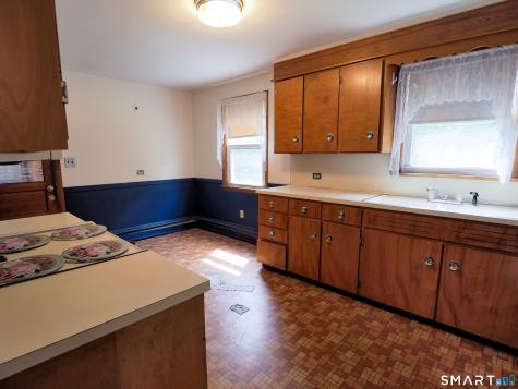 52 Phoenix Avenue Naugatuck CT 06770