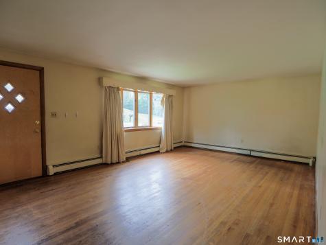 52 Phoenix Avenue Naugatuck CT 06770