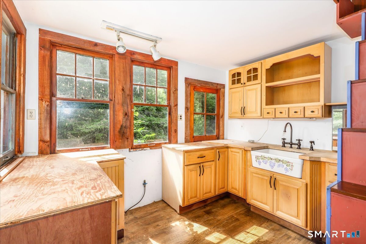36 Paper Mill Road New Milford CT 06776