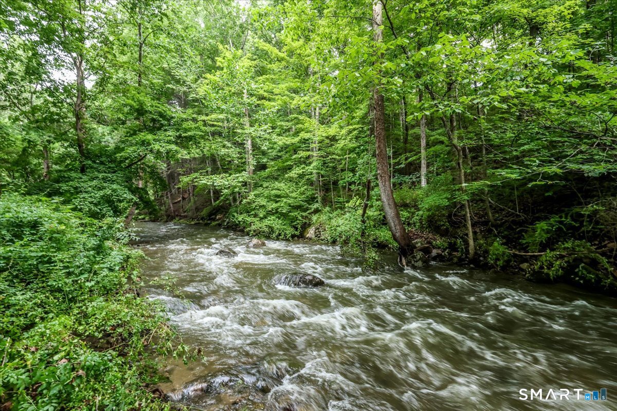 36 Paper Mill Road New Milford CT 06776