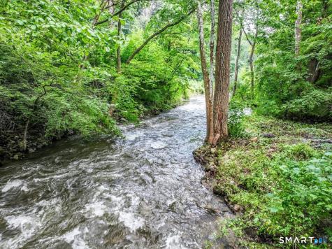 36 Paper Mill Road New Milford CT 06776