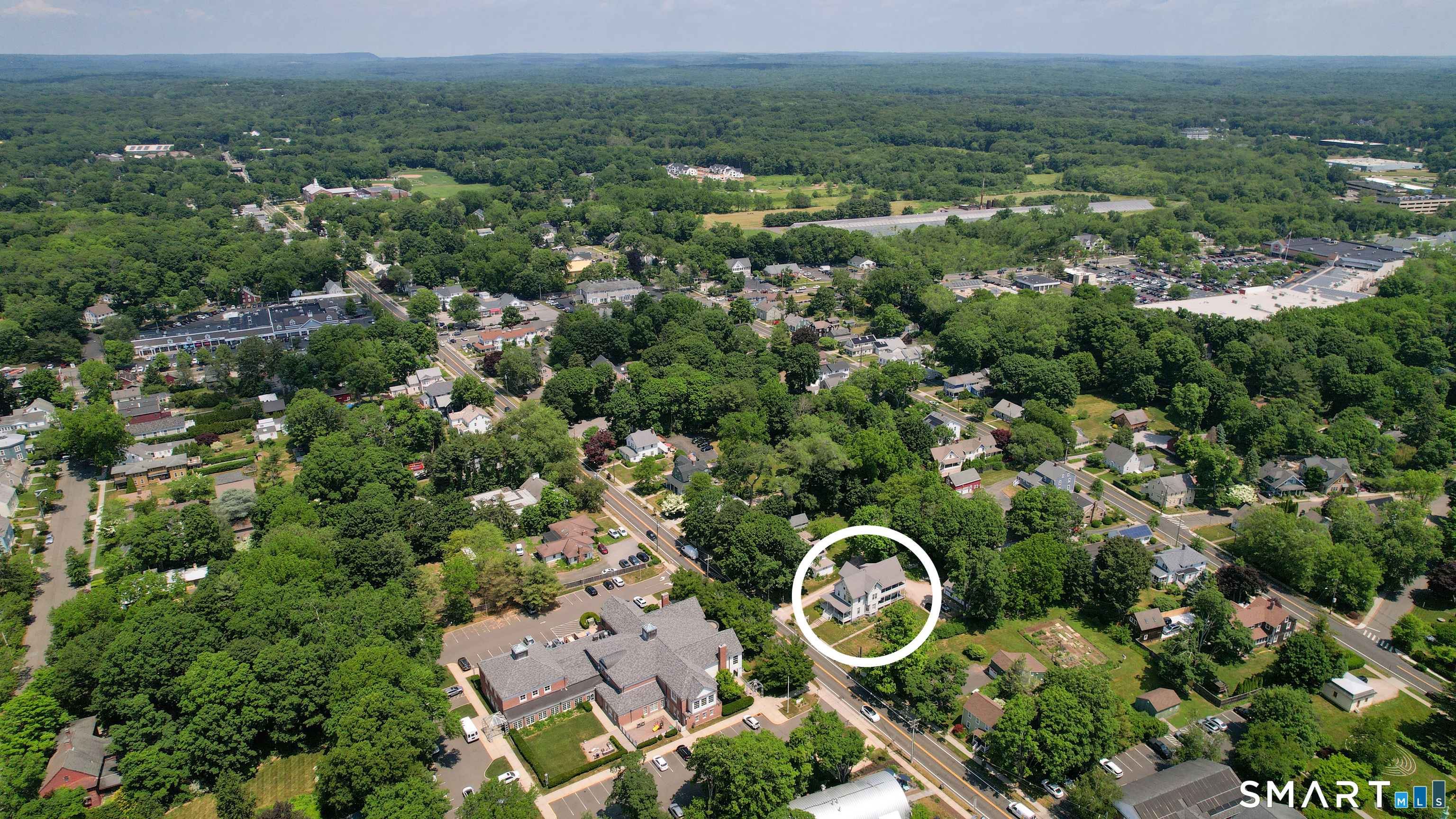 33 Church Street Guilford CT 06437