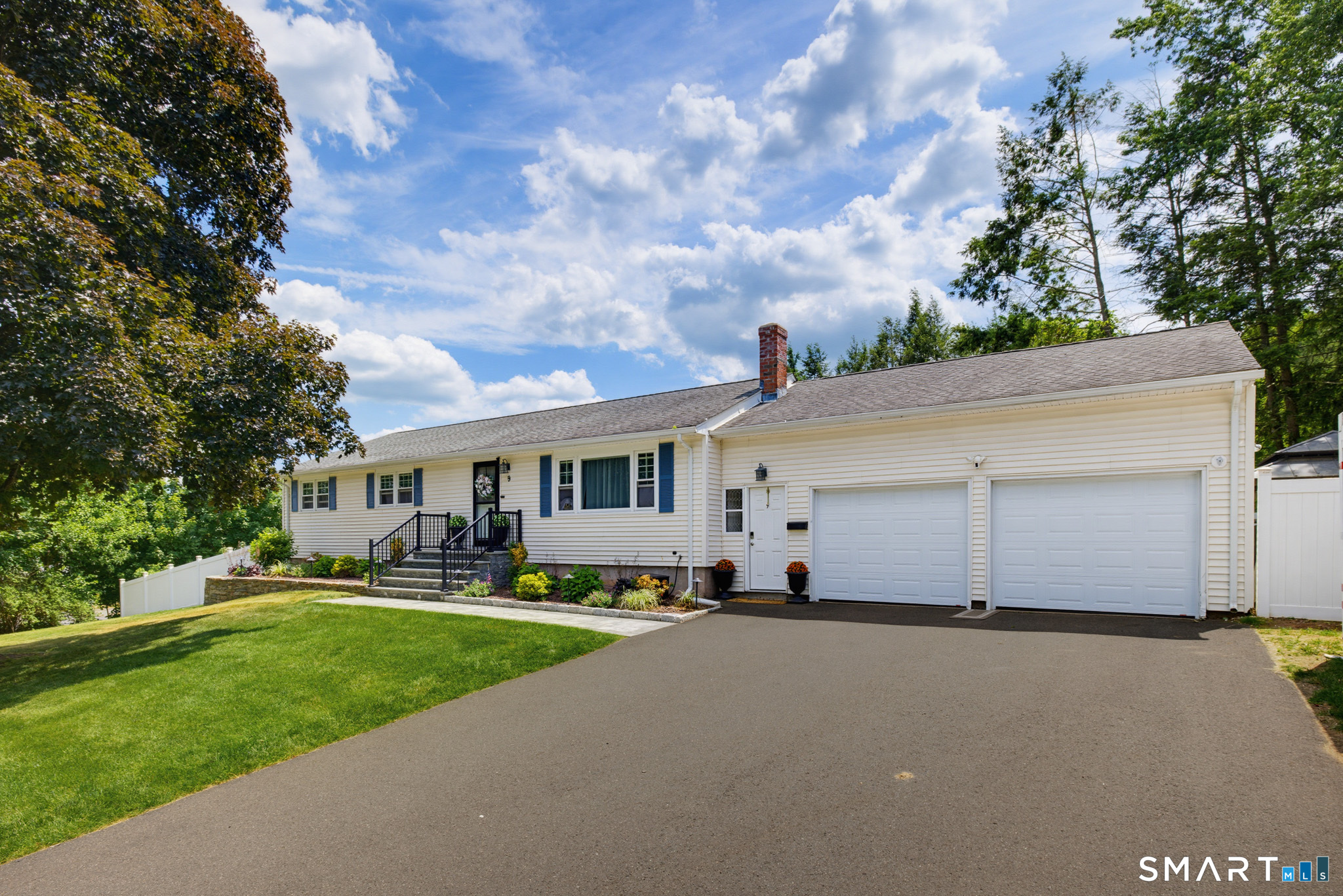 9 Gray Road South Windsor CT 06074