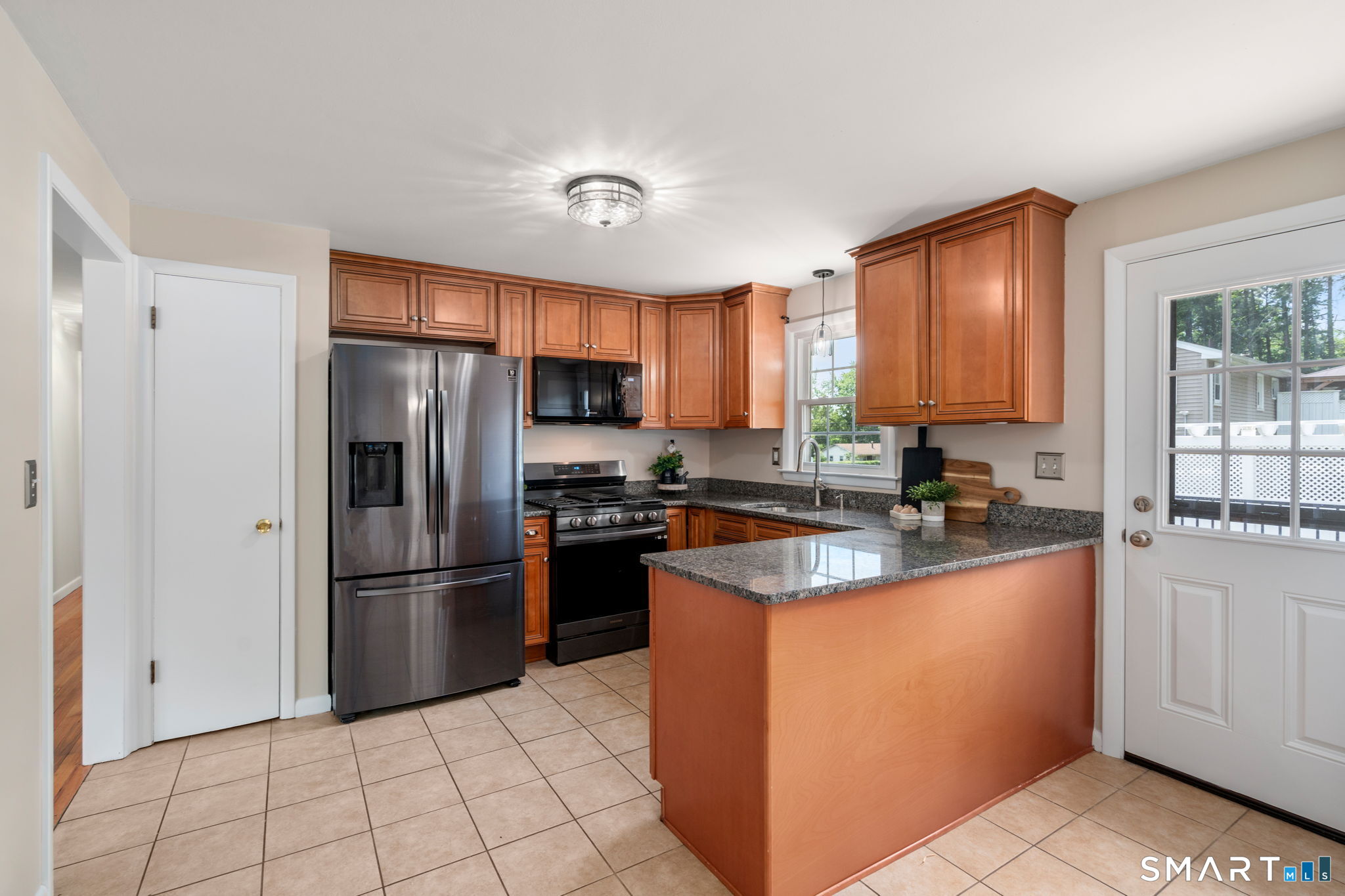 9 Gray Road South Windsor CT 06074