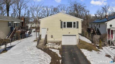229 Homeside Avenue West Haven CT 06516