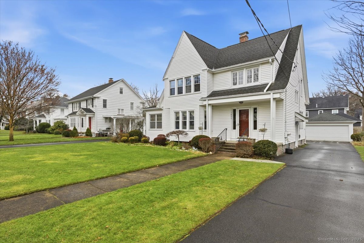 1975 Chapel Street New Haven CT 06515