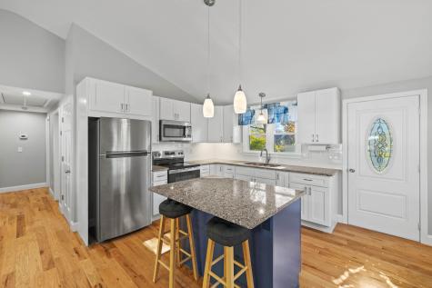 48 Billow Road East Lyme CT 06357