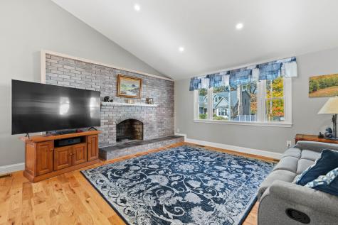 48 Billow Road East Lyme CT 06357