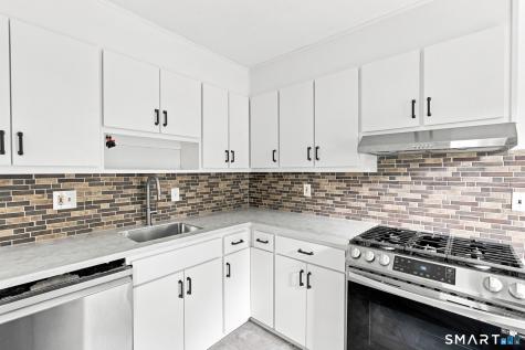 134 Oxford Drive East Hartford CT 06118