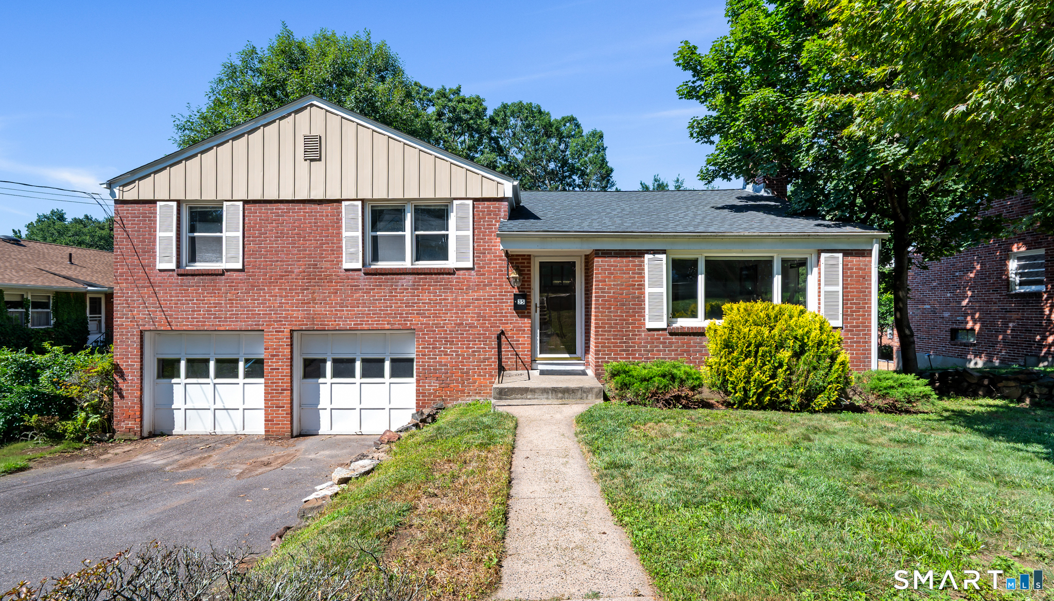 35 Fairwood Farms Drive West Hartford CT 06107