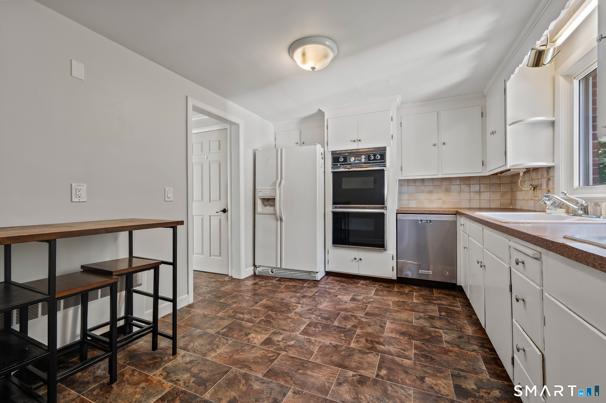 35 Fairwood Farms Drive West Hartford CT 06107