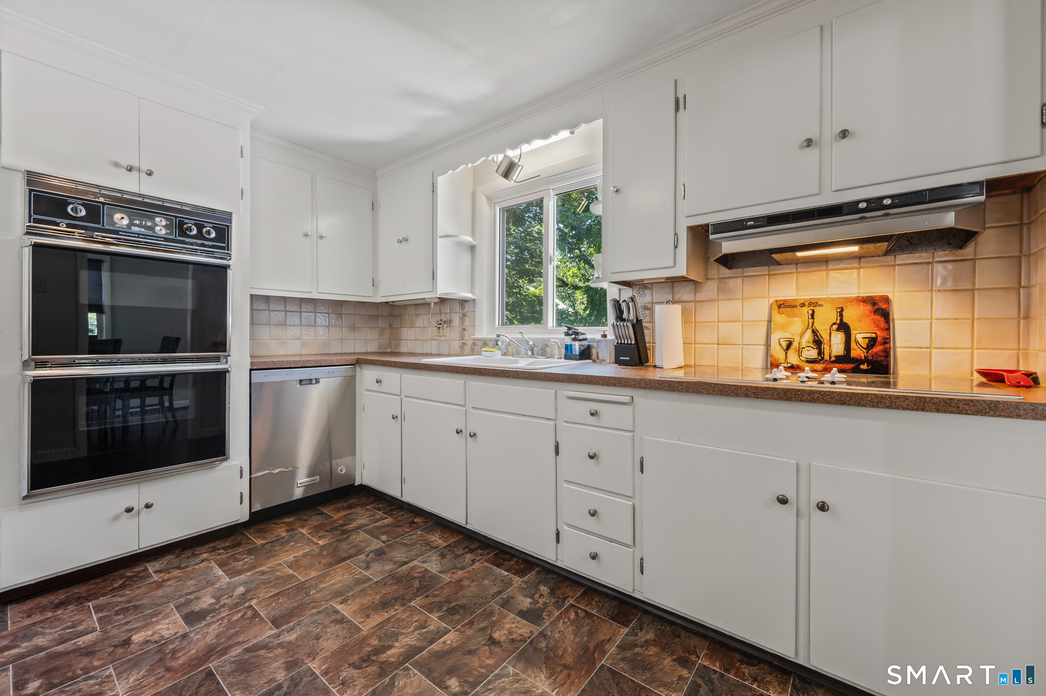 35 Fairwood Farms Drive West Hartford CT 06107
