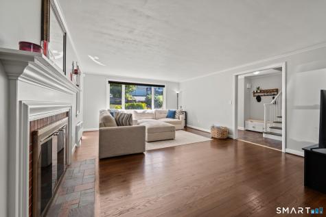 35 Fairwood Farms Drive West Hartford CT 06107
