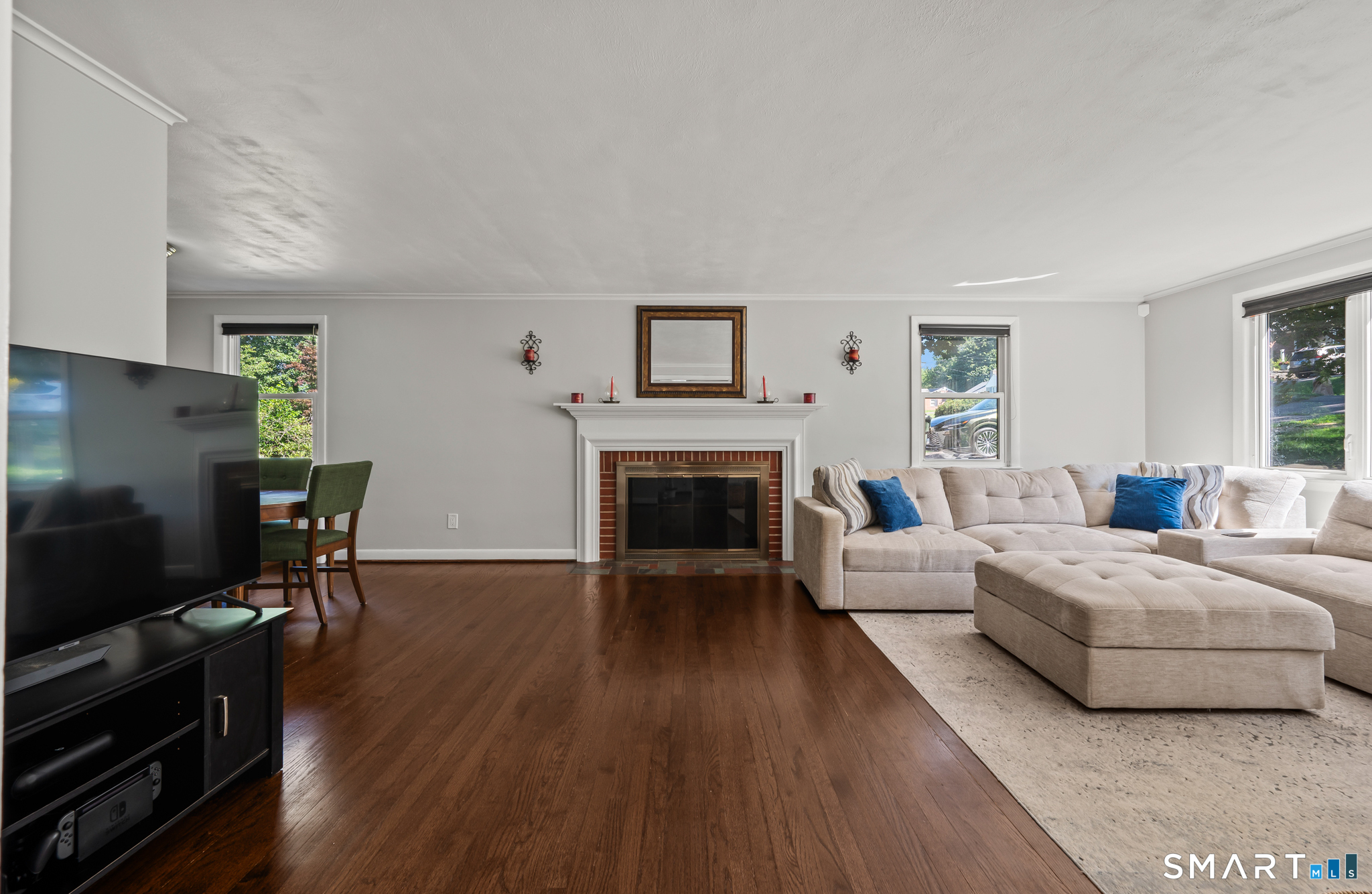 35 Fairwood Farms Drive West Hartford CT 06107