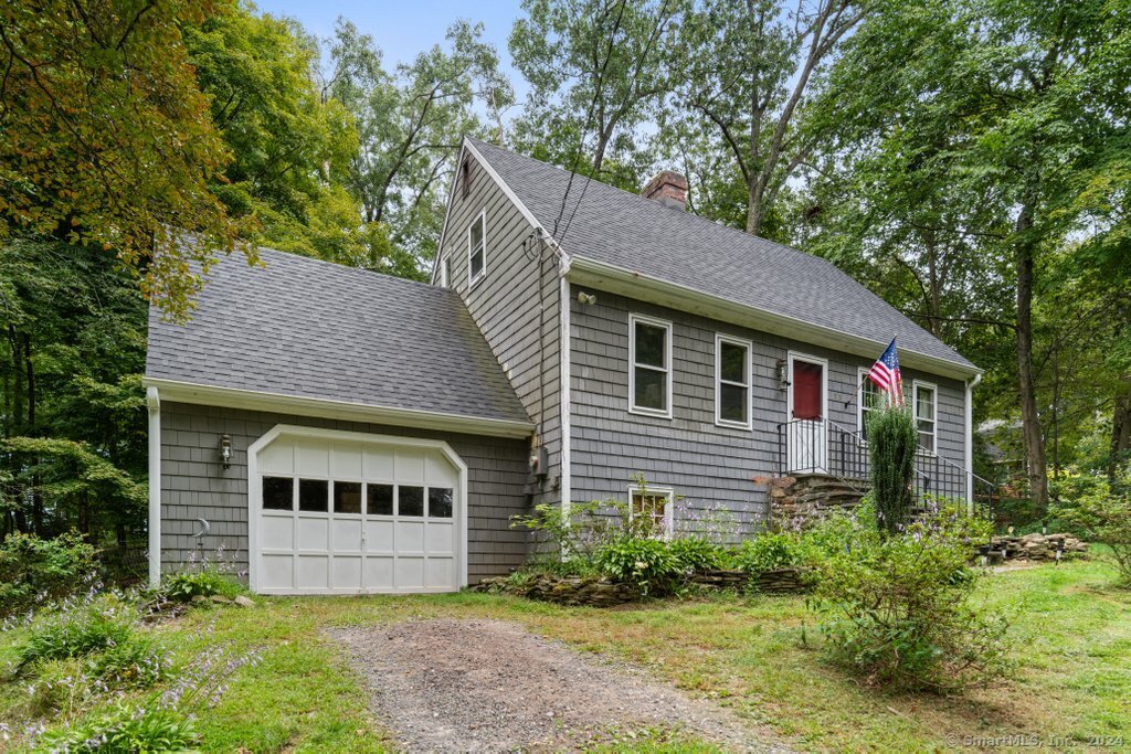 578 Berkshire Road Southbury CT 06488