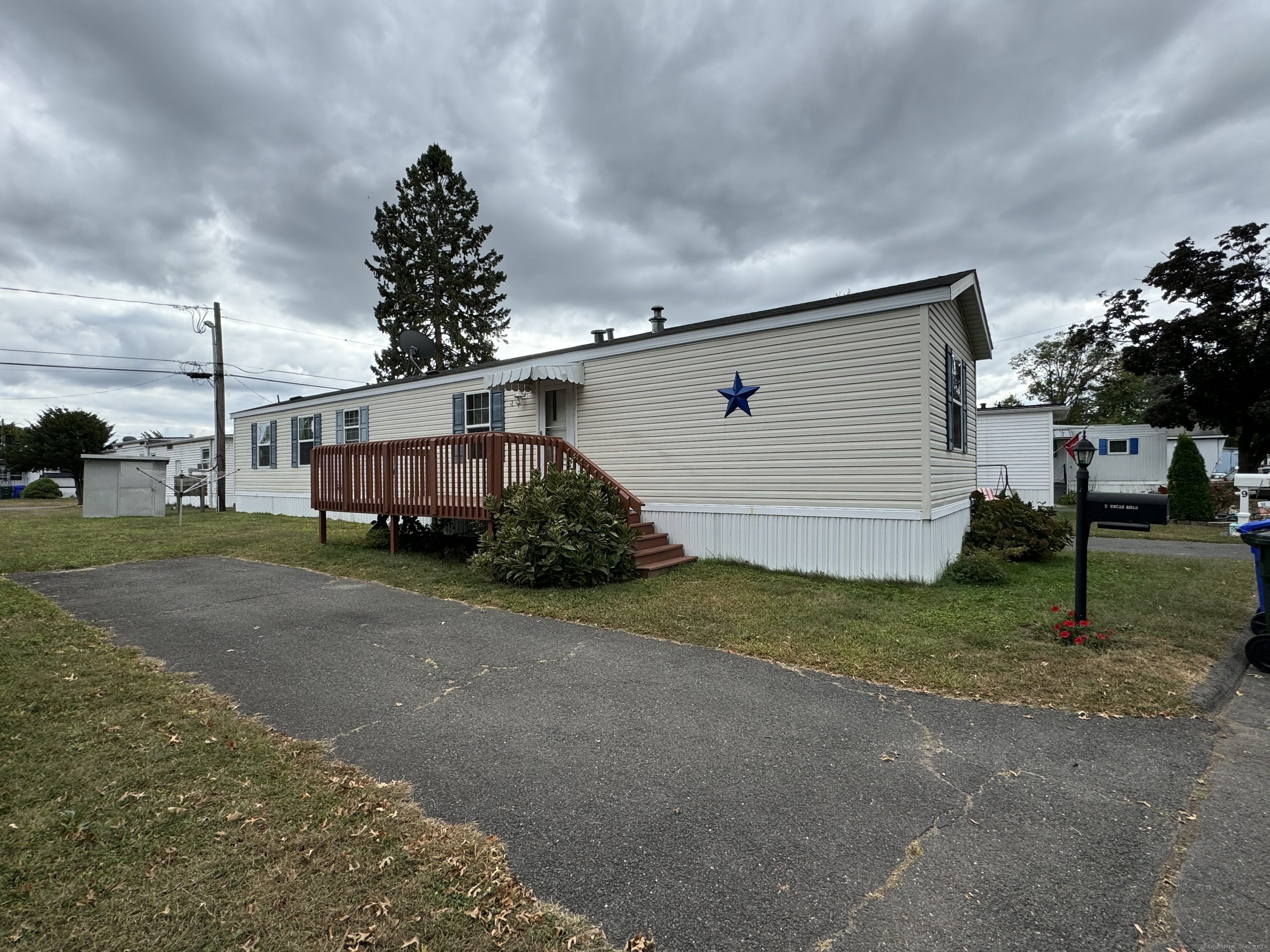 7 Uncas Road East Hartford CT 06118