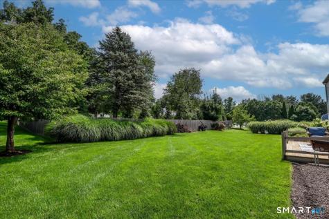 13 Far Horizons Drive Bethel CT 06801