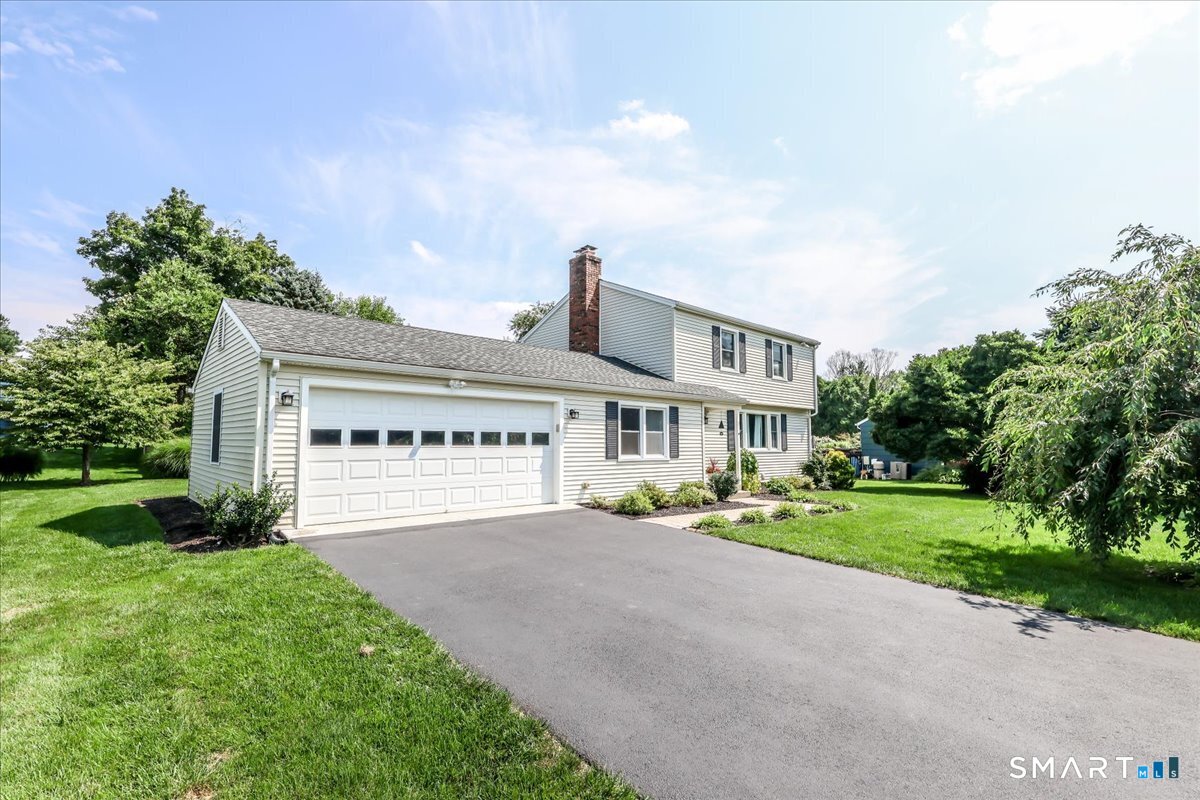 13 Far Horizons Drive Bethel CT 06801