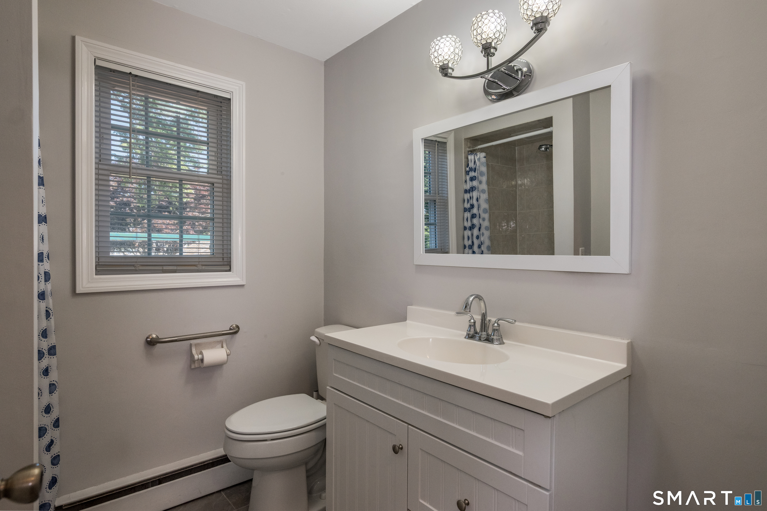 170 Mungertown Road Madison CT 06443
