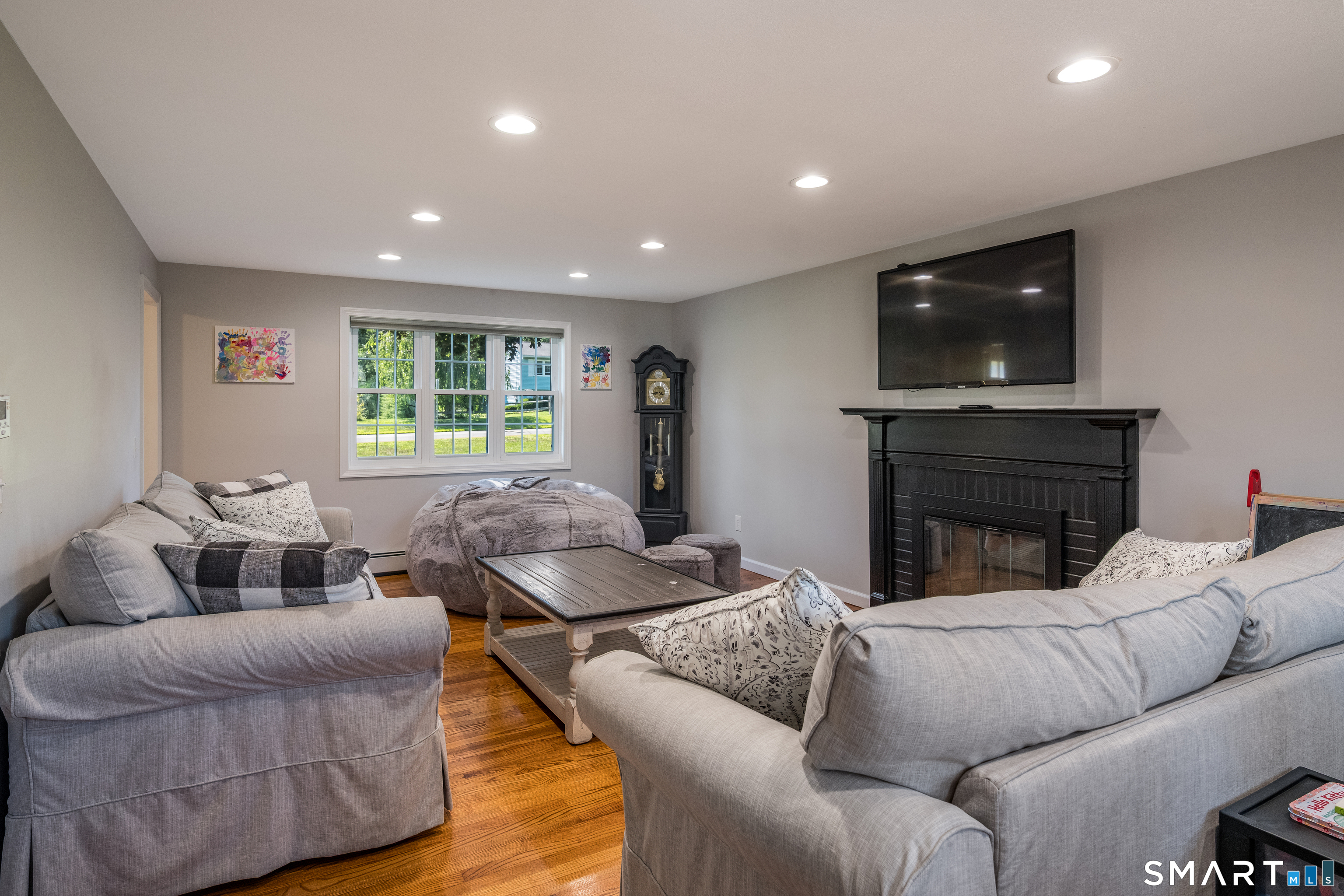 170 Mungertown Road Madison CT 06443