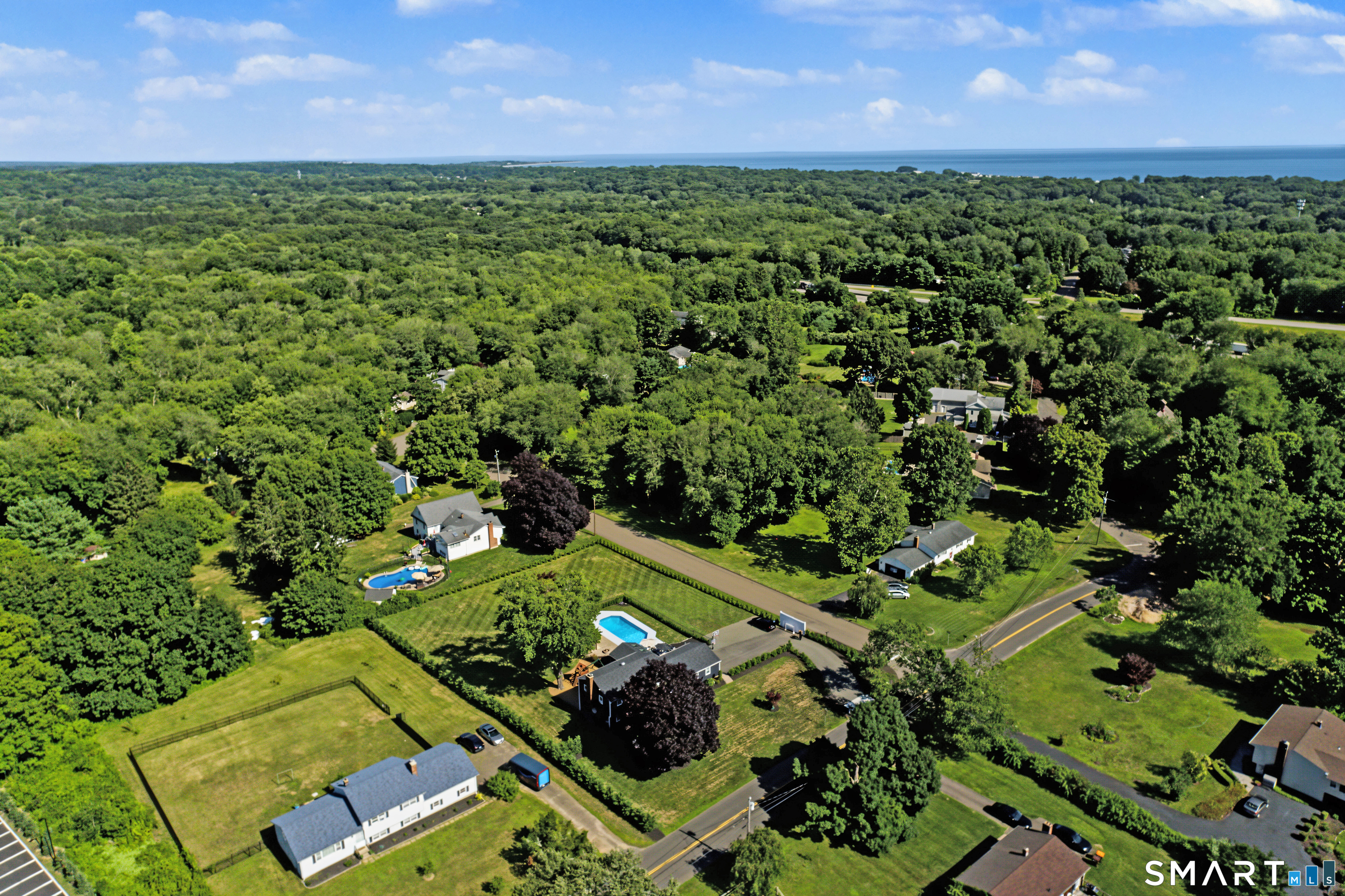 170 Mungertown Road Madison CT 06443