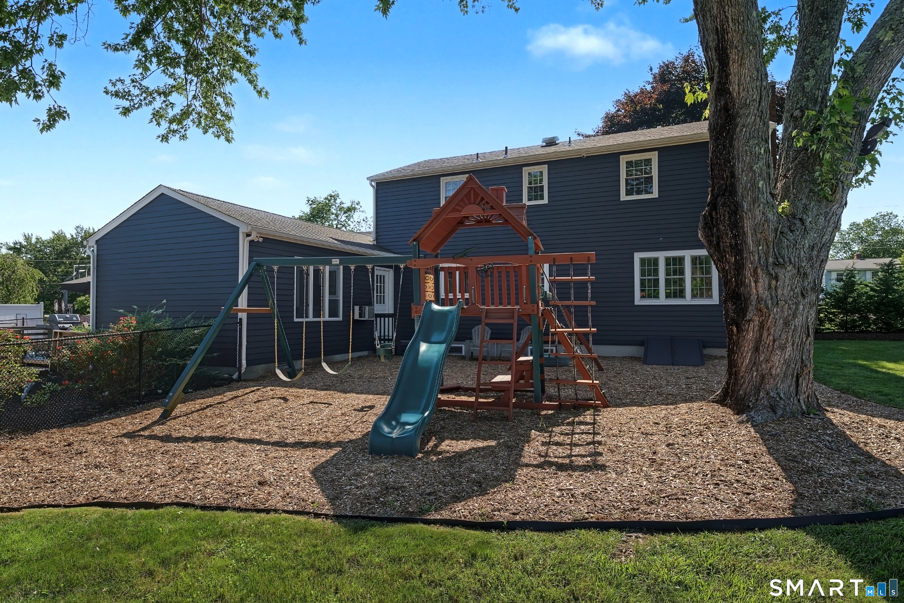 170 Mungertown Road Madison CT 06443