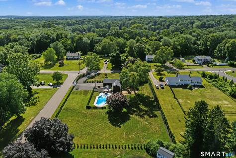 170 Mungertown Road Madison CT 06443