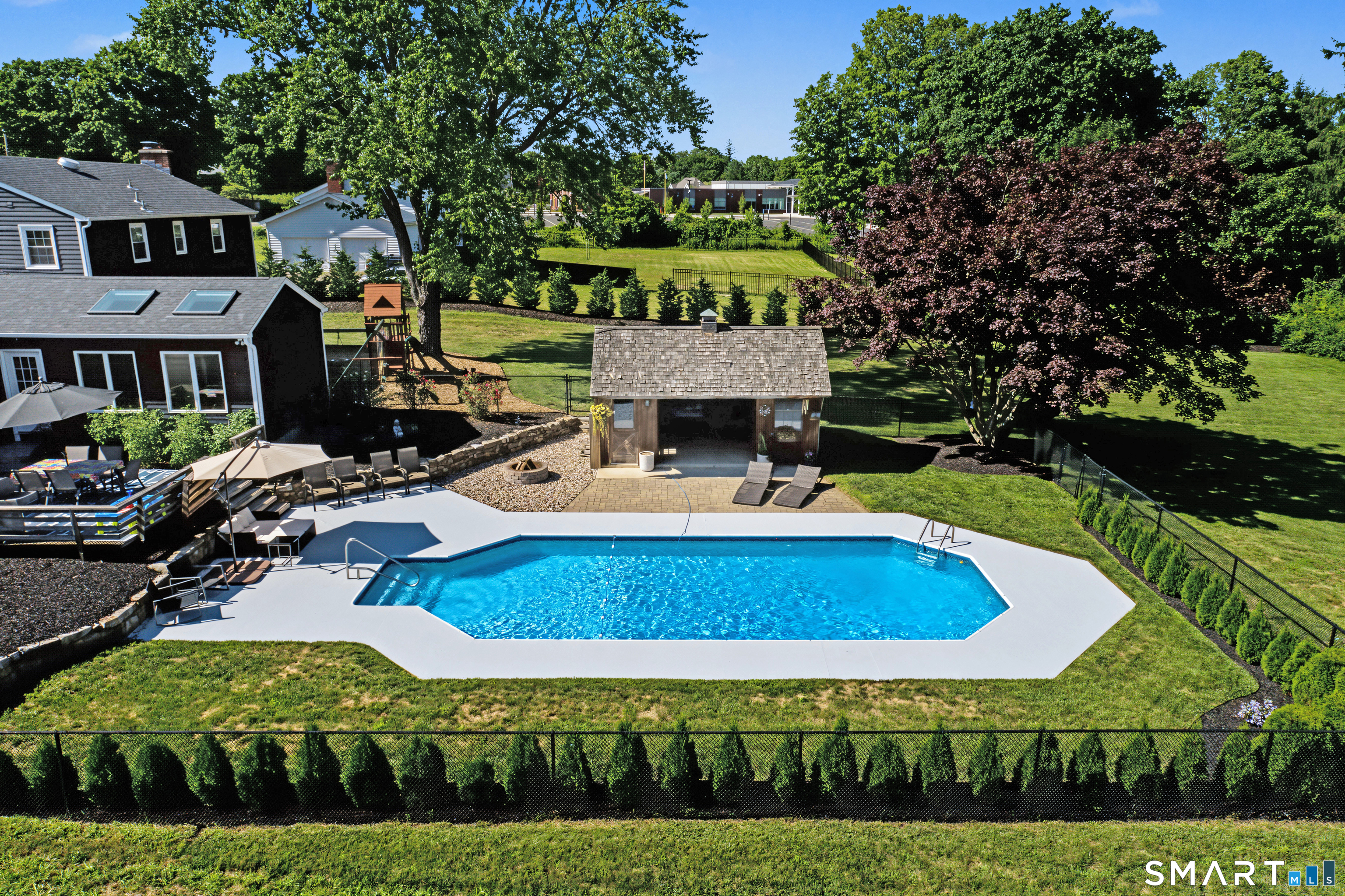 170 Mungertown Road Madison CT 06443