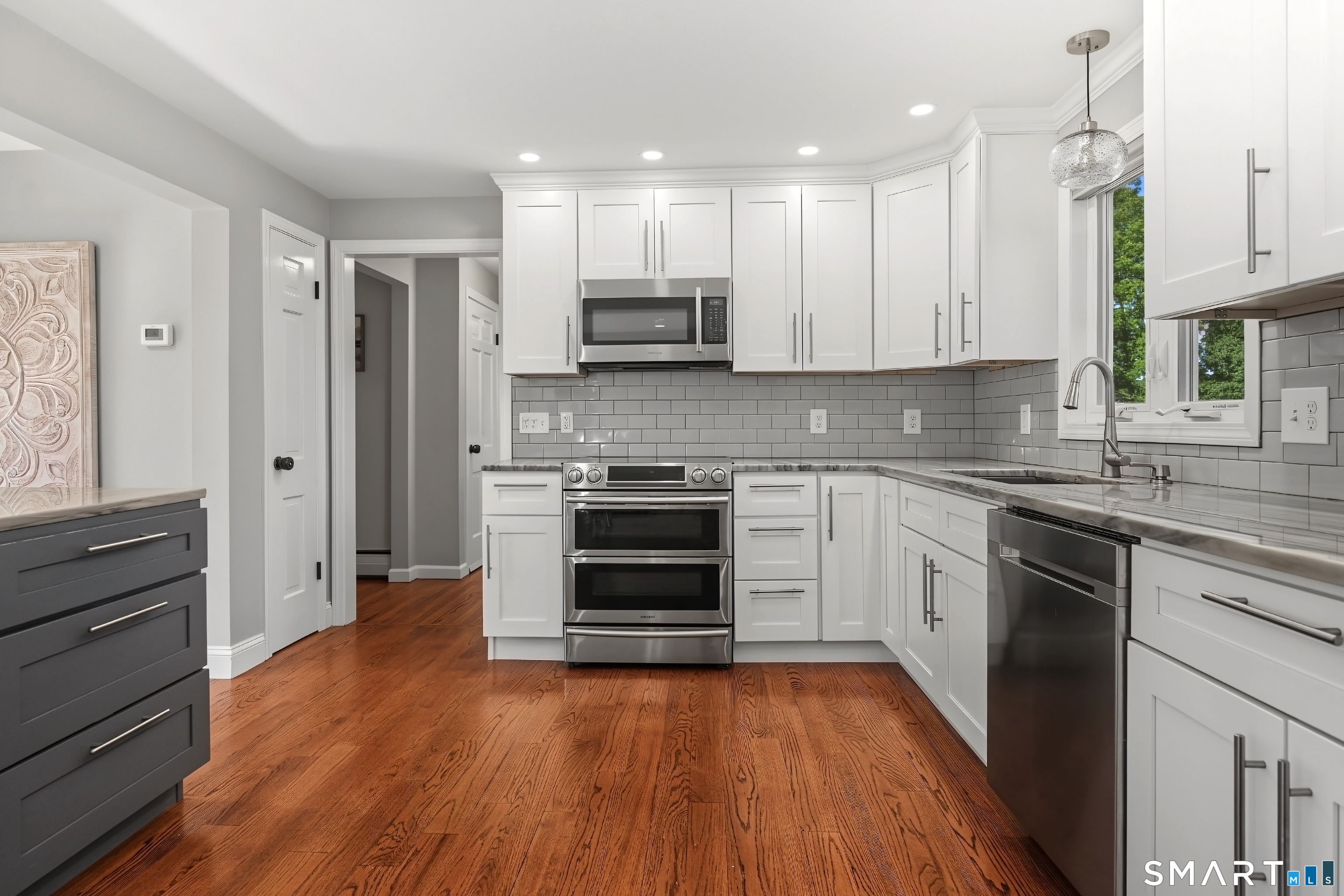 170 Mungertown Road Madison CT 06443