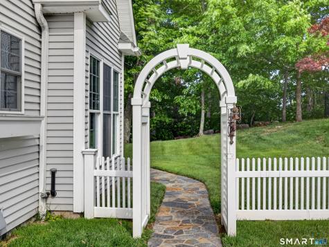 4 Scotch Pine Drive Shelton CT 06484