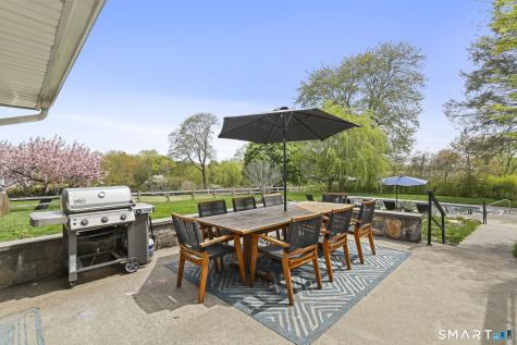 116 Far Horizons Drive Easton CT 06612