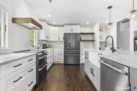 116 Far Horizons Drive Easton CT 06612