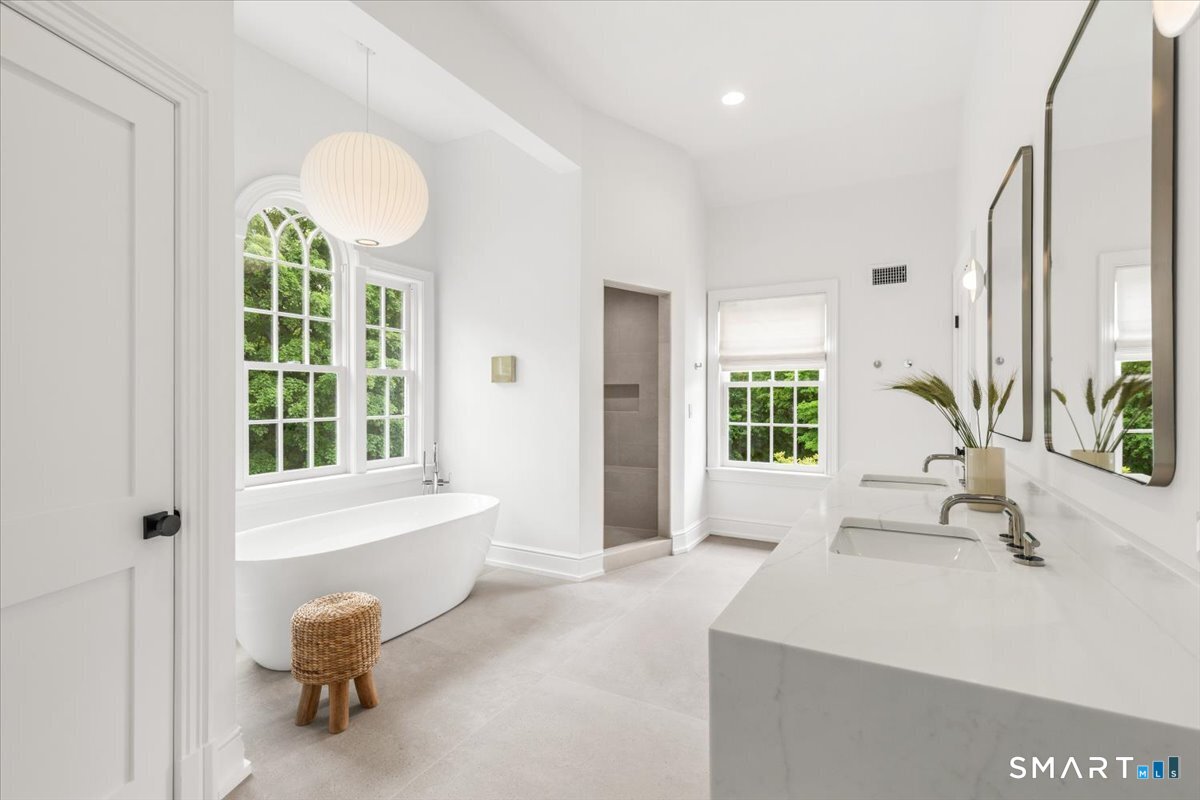 256 Country Club Road New Canaan CT 06840