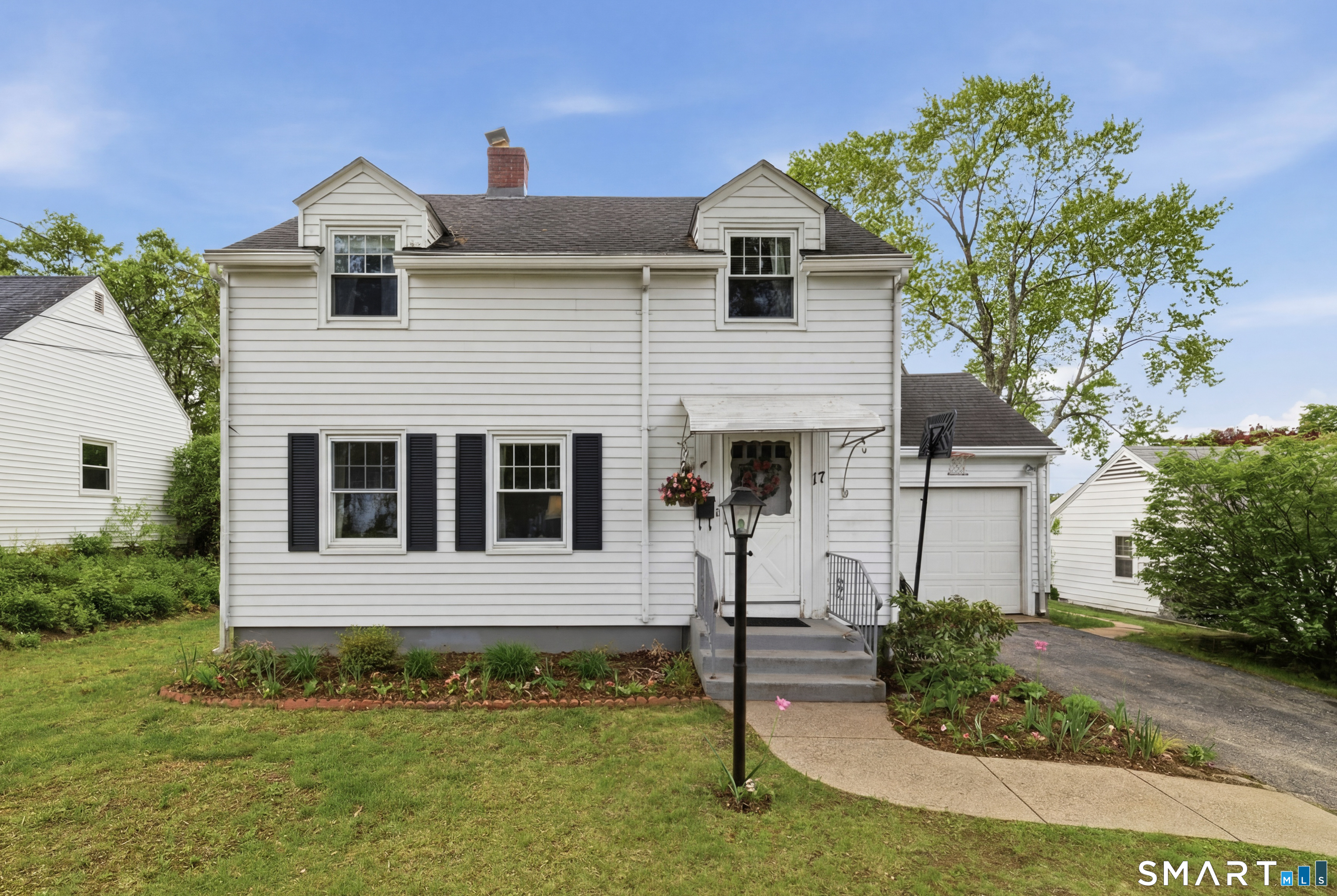 17 Riverdale Road Enfield CT 06082