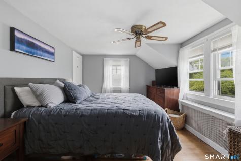 17 Riverdale Road Enfield CT 06082