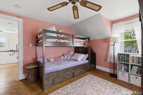 17 Riverdale Road Enfield CT 06082