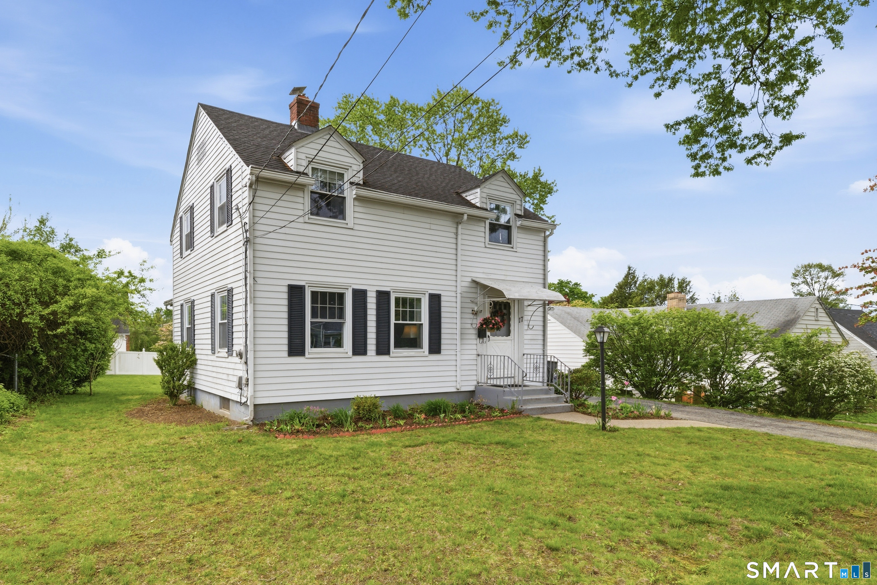 17 Riverdale Road Enfield CT 06082