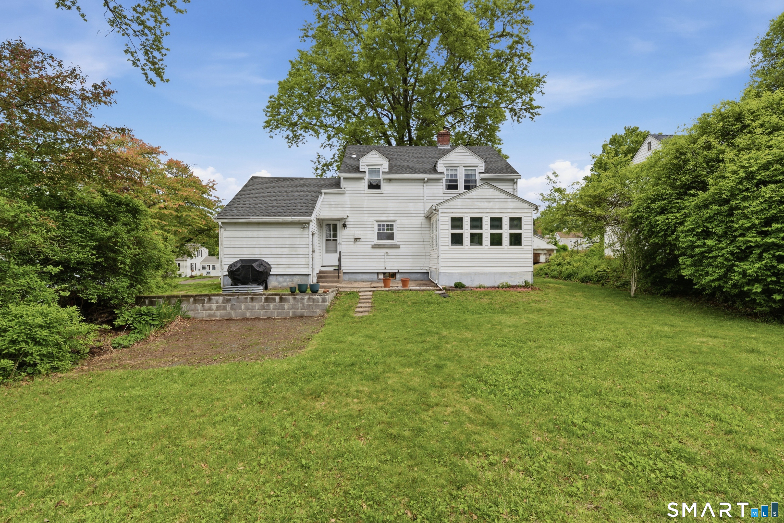 17 Riverdale Road Enfield CT 06082