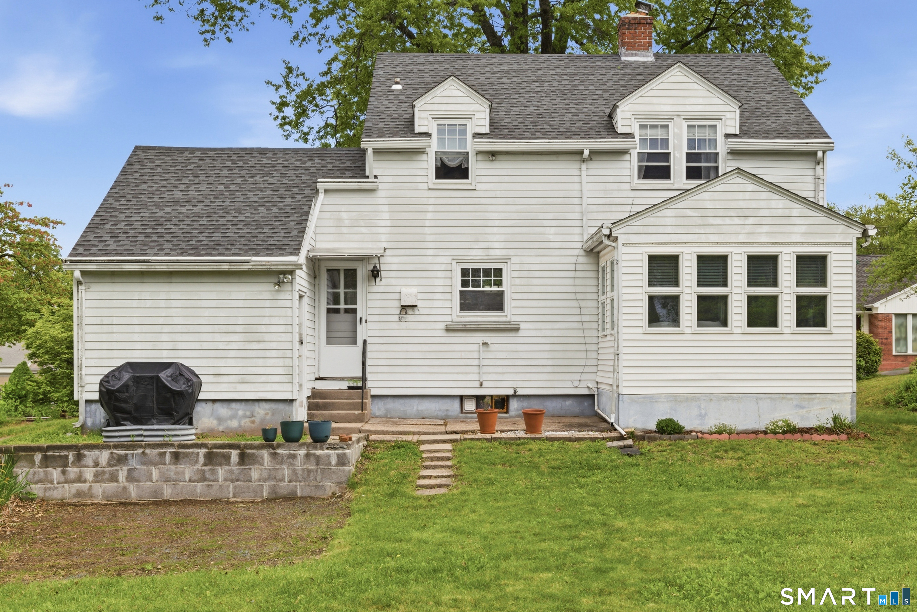 17 Riverdale Road Enfield CT 06082