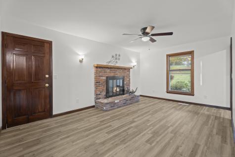 132 Linsley Lake Road Branford CT 06471