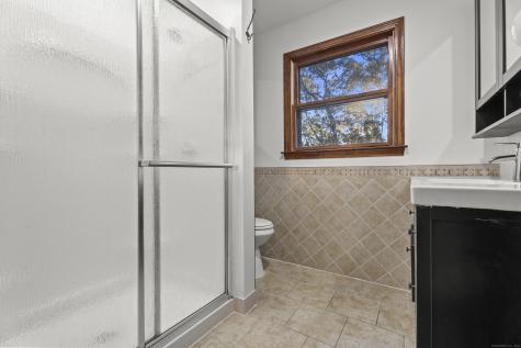 132 Linsley Lake Road Branford CT 06471