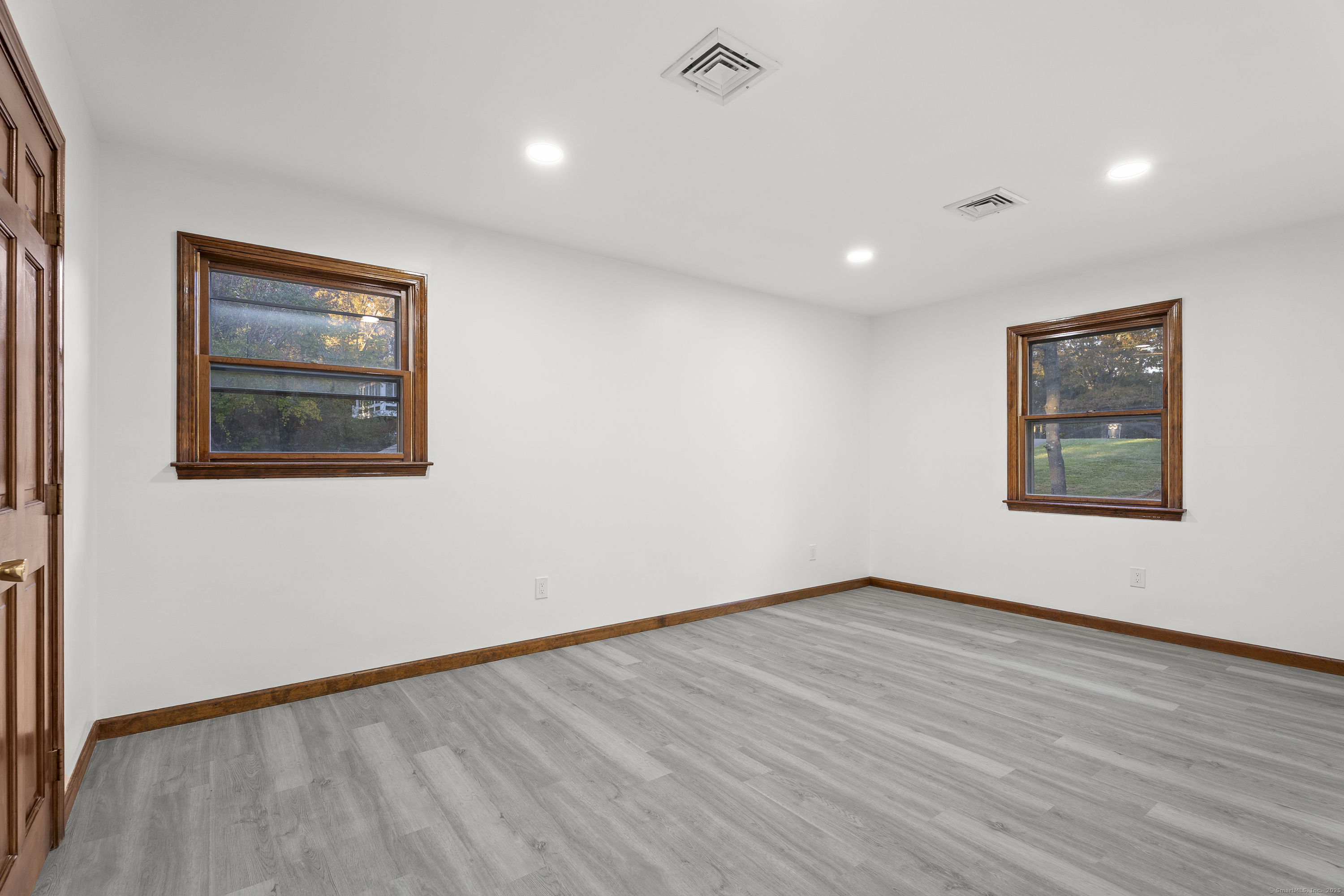 132 Linsley Lake Road Branford CT 06471