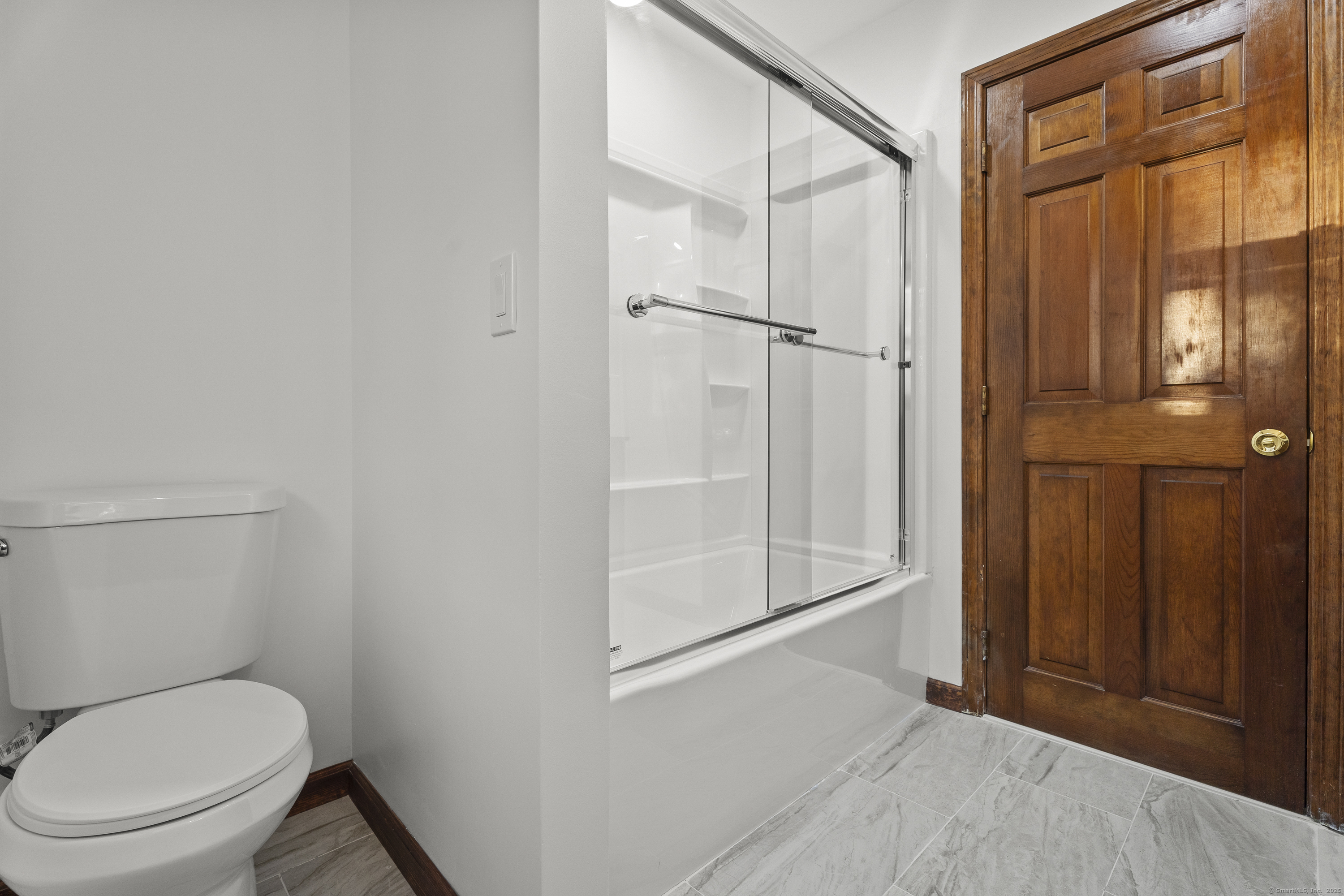 132 Linsley Lake Road Branford CT 06471