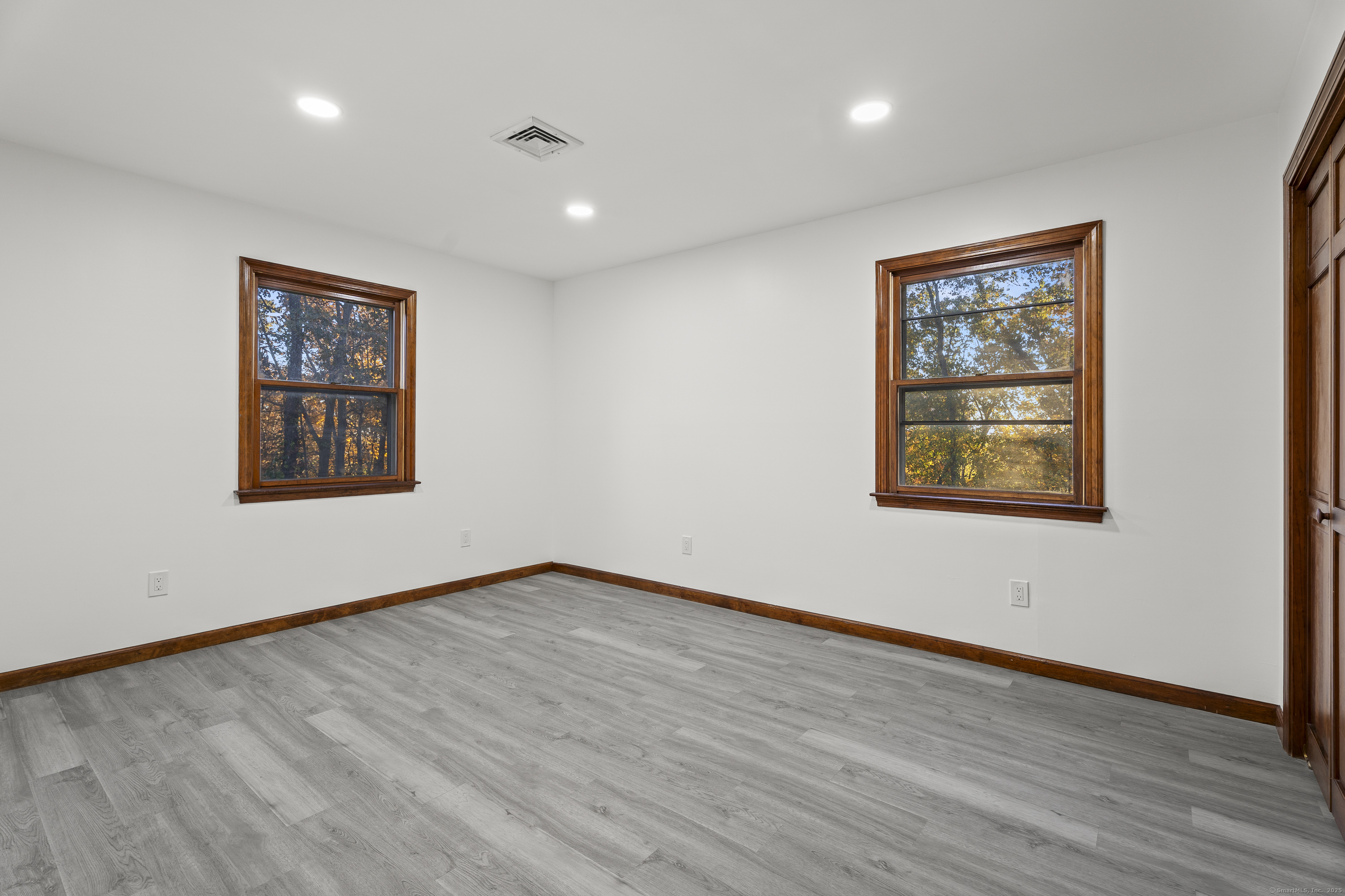 132 Linsley Lake Road Branford CT 06471