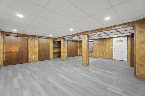 132 Linsley Lake Road Branford CT 06471