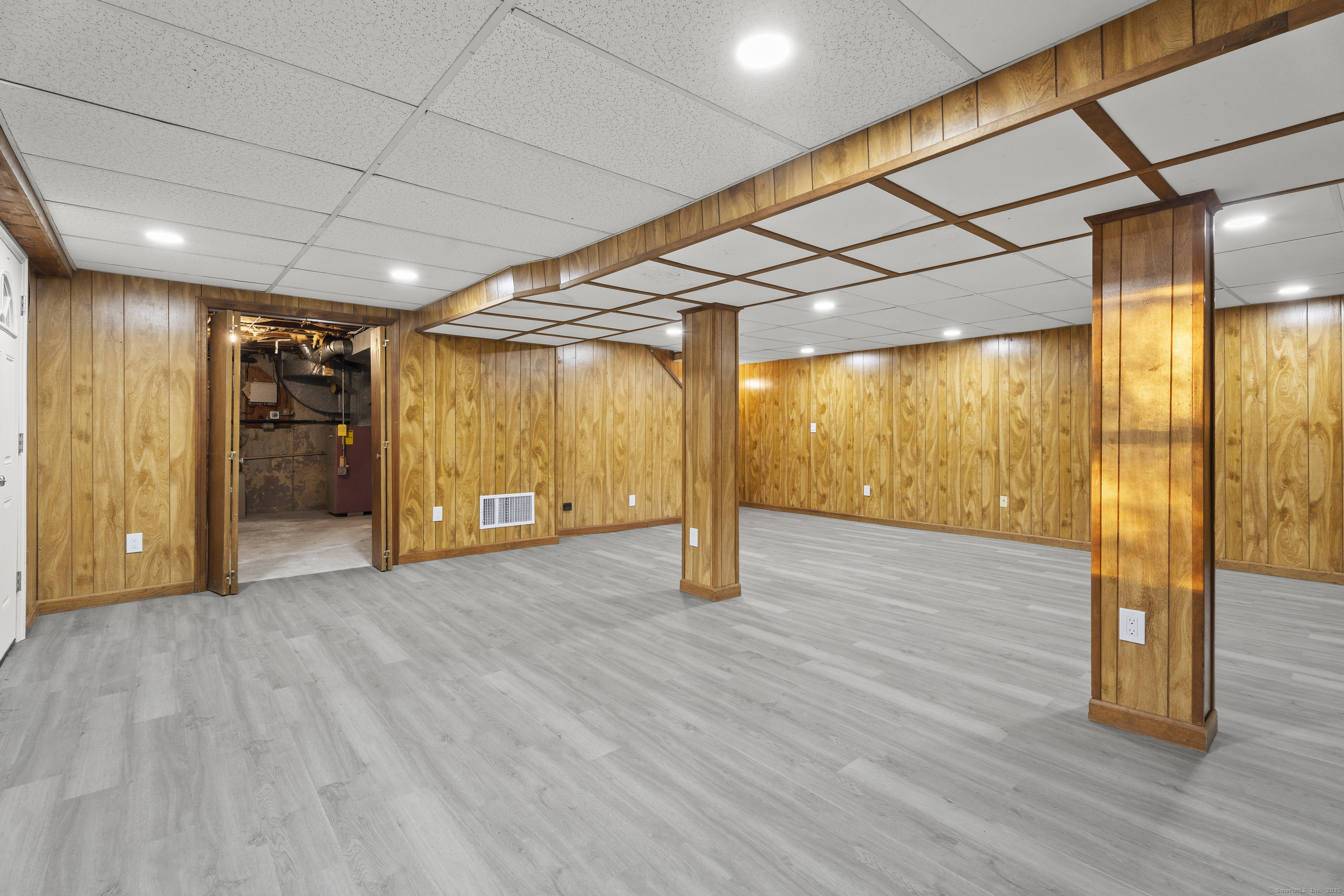 132 Linsley Lake Road Branford CT 06471