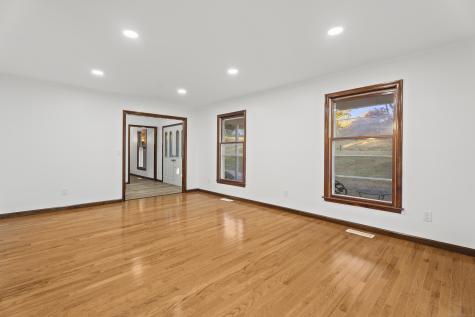 132 Linsley Lake Road Branford CT 06471